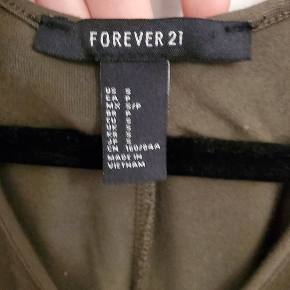 Dress - Picture 2 of 3